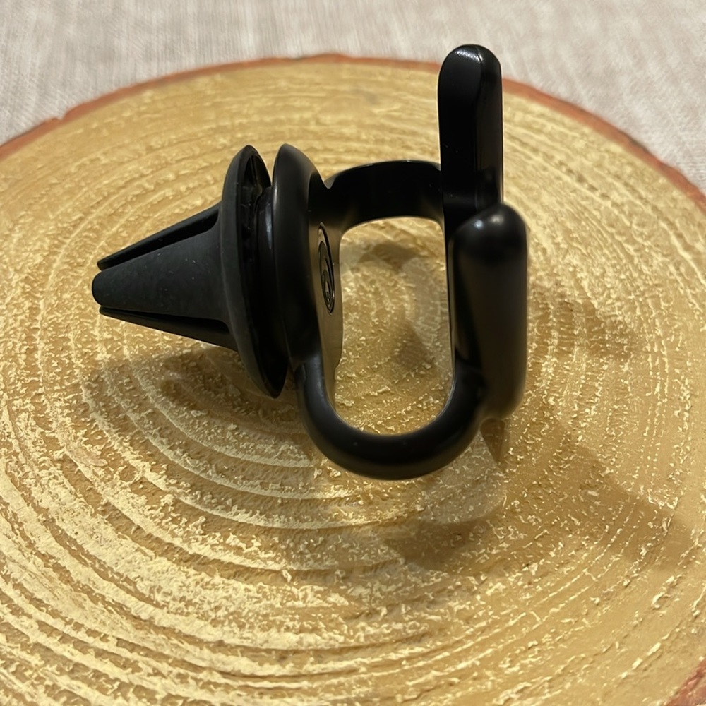 Popsocket PopMount car vent mount - Picture 2 of 3
